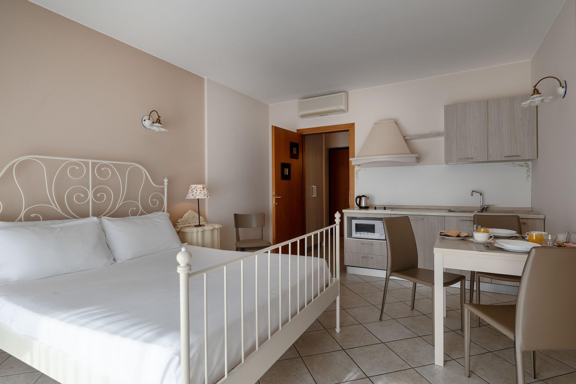 Il Sogno Apartments Desenzano del Garda Bagian luar foto