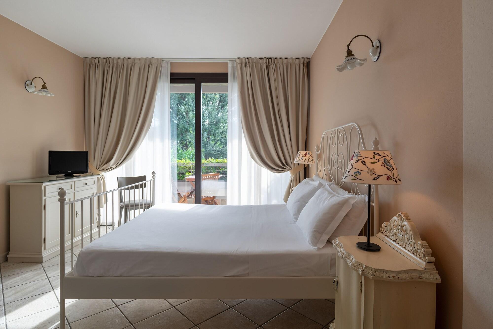 Il Sogno Apartments Desenzano del Garda Bagian luar foto