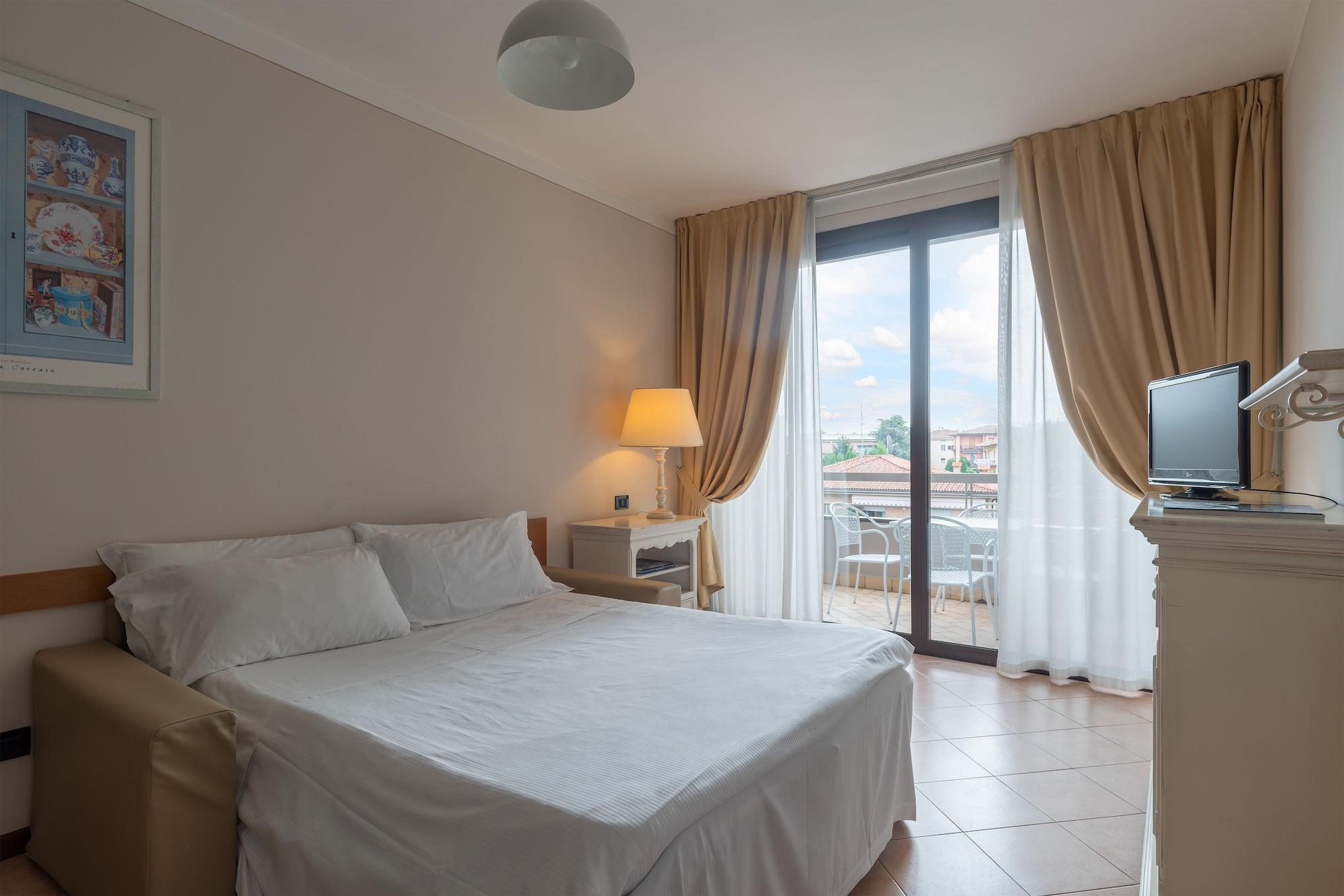 Il Sogno Apartments Desenzano del Garda Bagian luar foto