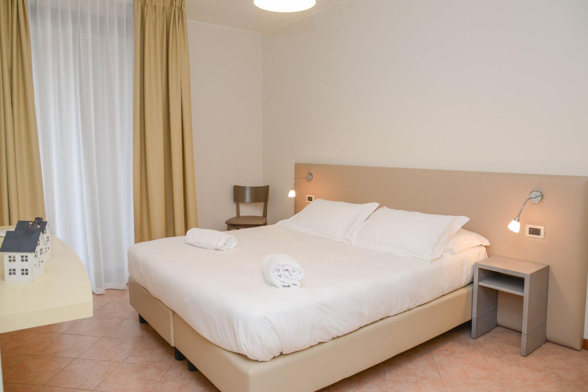 Il Sogno Apartments Desenzano del Garda Bagian luar foto