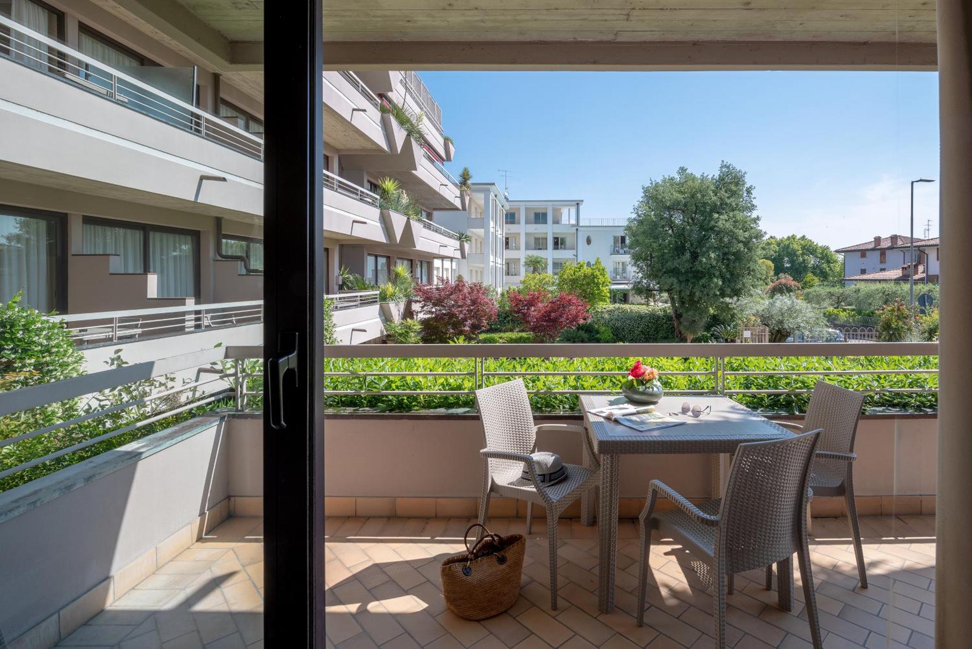 Il Sogno Apartments Desenzano del Garda Bagian luar foto